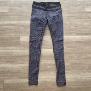 Lululemon size 6 herringbone black/gray leggings